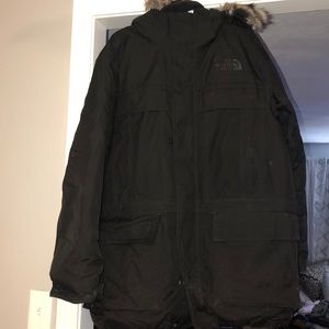 Use mens North Face McMurdo Parkalll Faux Fur hood